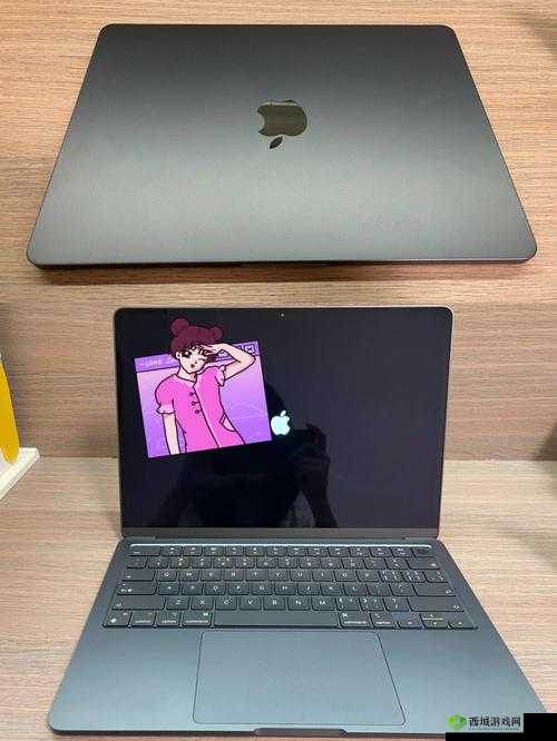 午夜色 MacBook:时尚与科技的完美融合