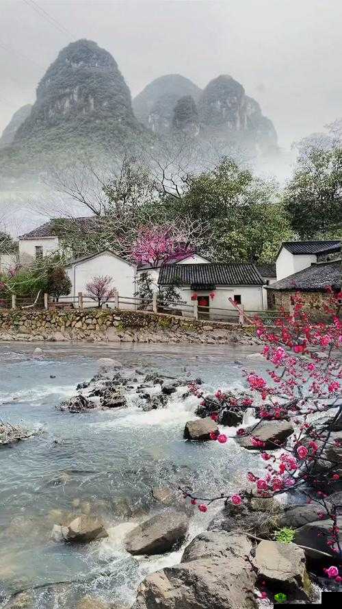 桃花洞口已是溪水潺潺：那迷人的春景