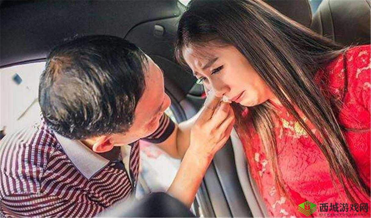 老公外地回来,一晚上不让我睡觉:疲惫的妻子