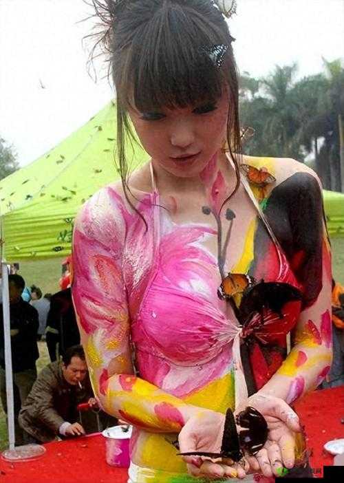 中国裸体 BBwBBwBBw:展现独特魅力与风采